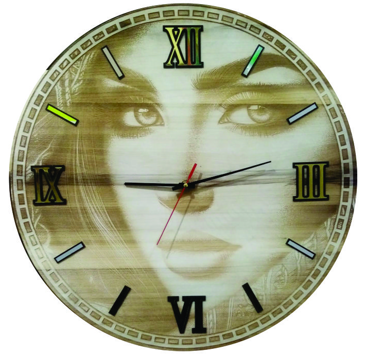 ساعت چوبی حکاکی شده - 